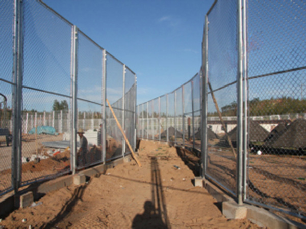 動(dòng)物園防護(hù)柵欄圖片3 動(dòng)物園防護(hù)柵欄圖片3