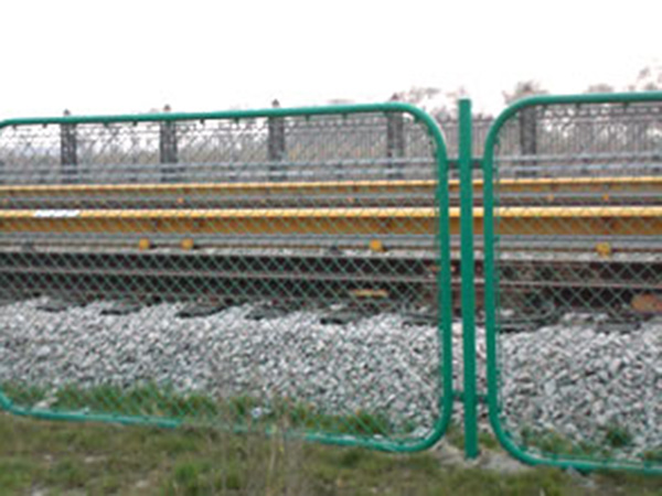 保山高速鐵路防護欄圖片3