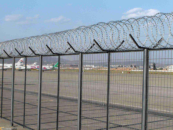 機(jī)場隔離網(wǎng)圖片3 機(jī)場隔離網(wǎng)圖片3