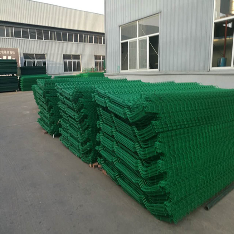 赤峰內蒙古工業設計園光伏圍墻護欄網工程圖片4