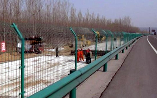 高速公路護欄網1 高速公路護欄網1