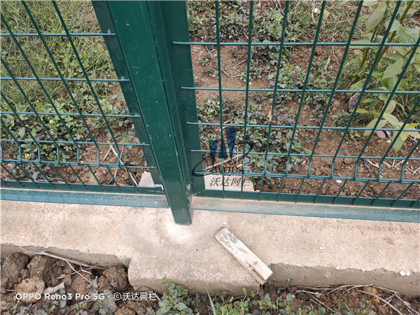 保山云南機場鋼筋網(wǎng)圍界護欄網(wǎng)圖片3