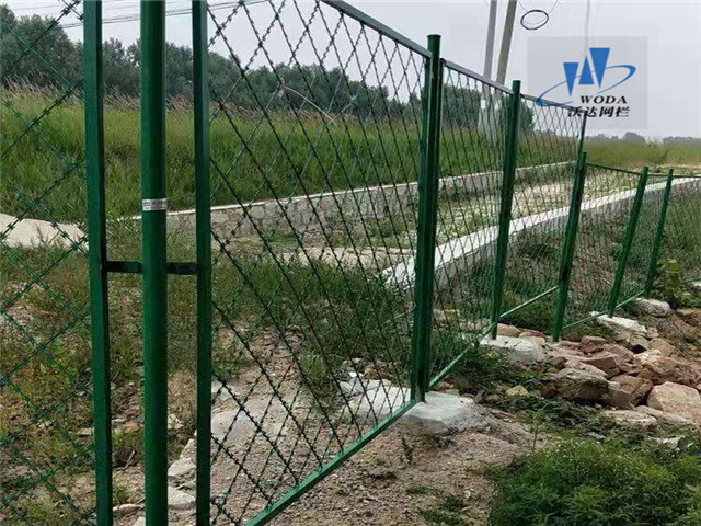 刀片刺網護欄圖片1 刀片刺網護欄圖片1