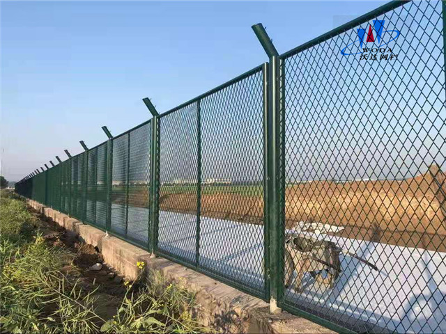 安全防護(hù)柵欄圖片1 安全防護(hù)柵欄圖片1