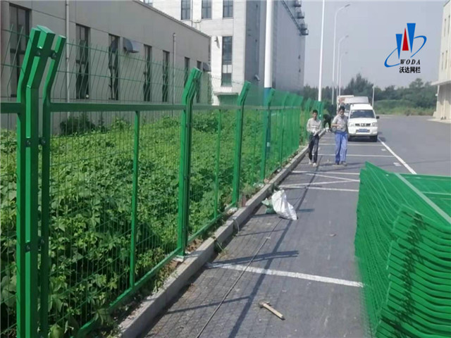 公路隔離柵圖片8 公路隔離柵圖片8