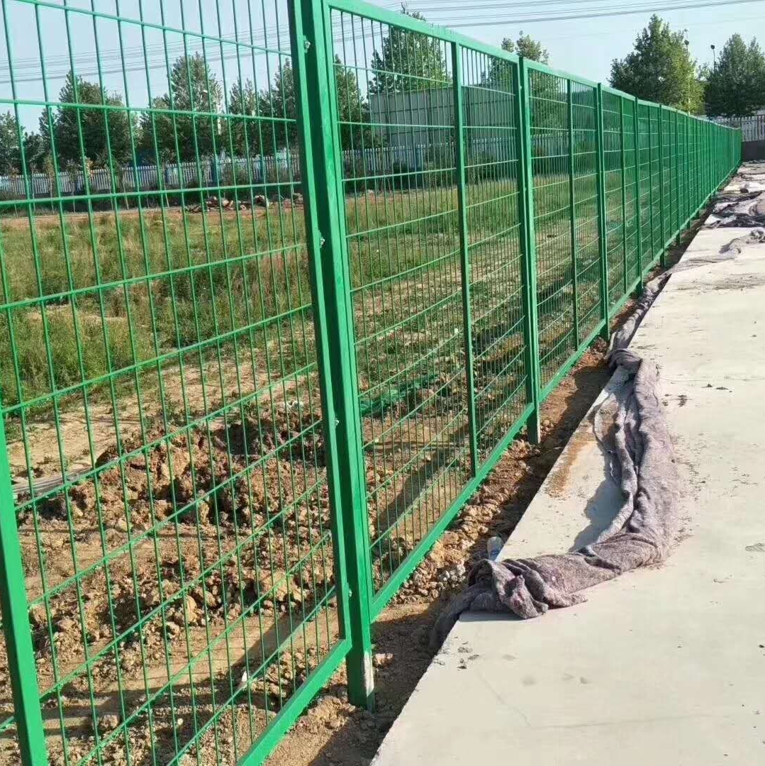 園林隔離網(wǎng)圖片3 園林隔離網(wǎng)圖片3